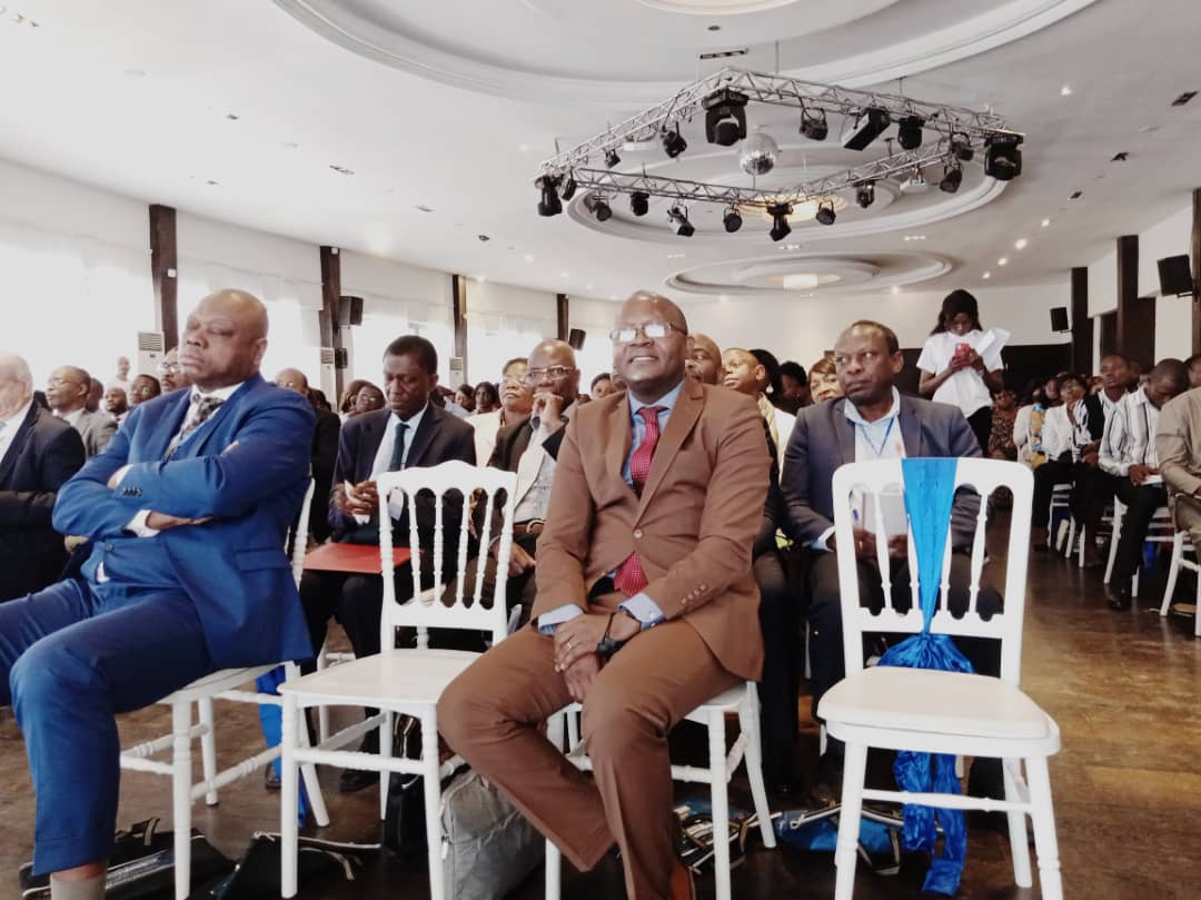 Antoine, Tshimpi